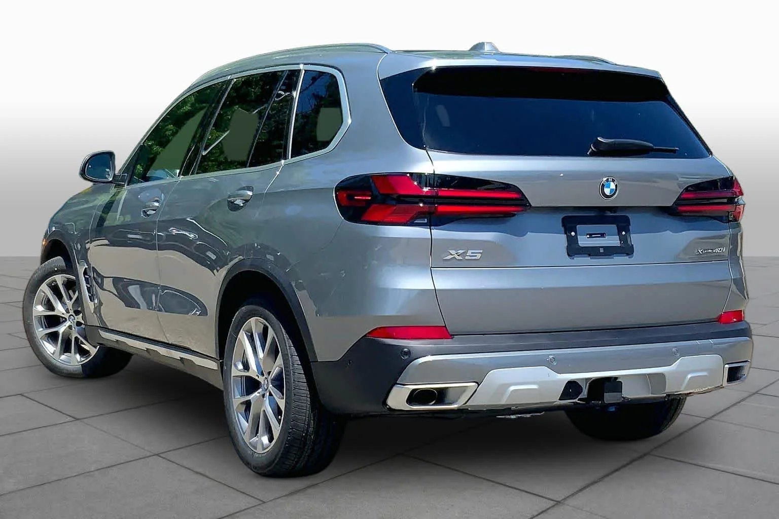 New 2026 Skyscraper Grey Metallic BMW xDrive40i image 12