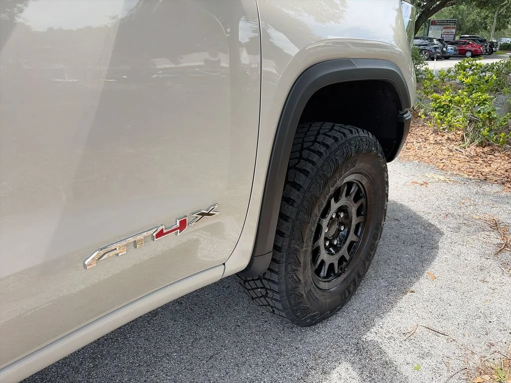 2026 GMC Sierra 1500 AT4X - Photo 43