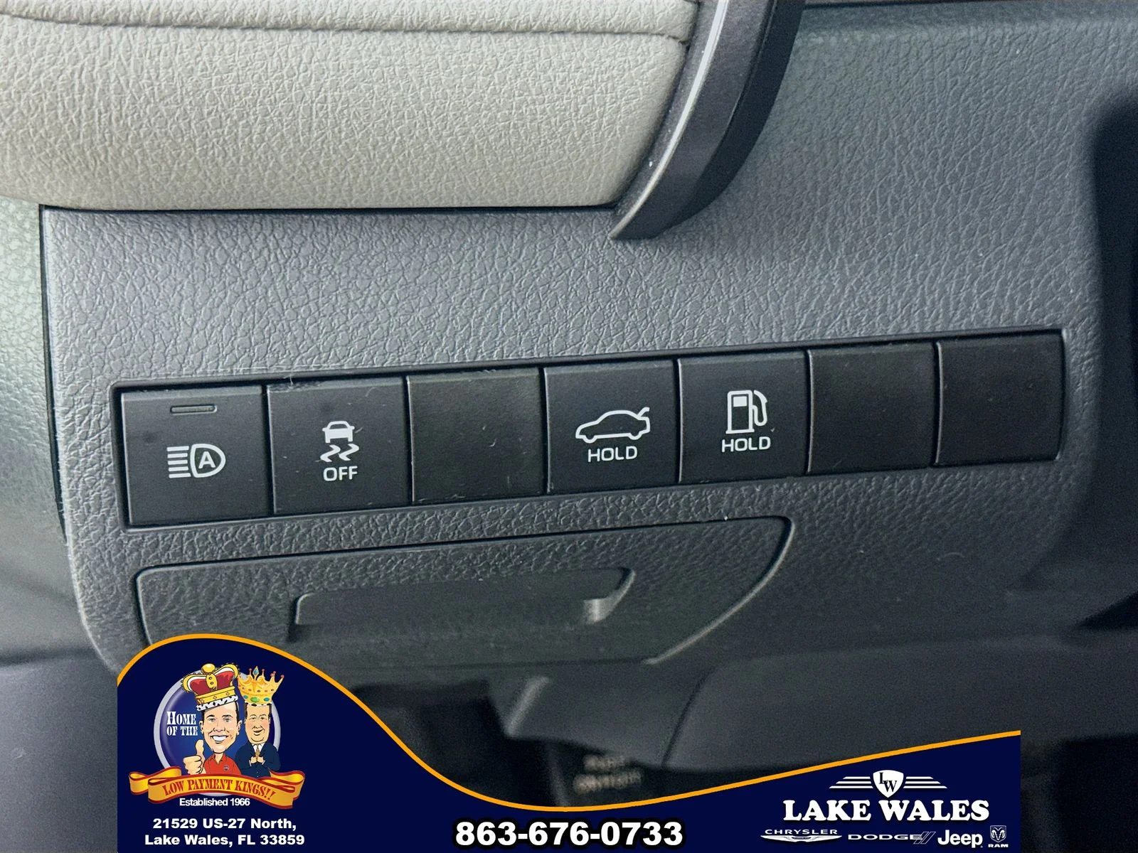 Used 2019 Gray Toyota LE image 10