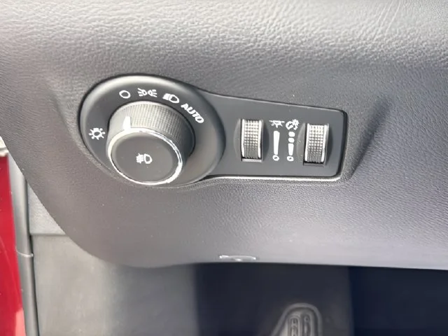 Used 2022 Red Jeep Limited image 26