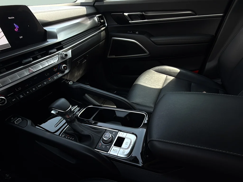 Certified Used 2023 Dark Moss Kia S image 14