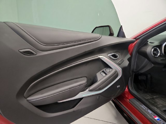 Used 2022 Red Chevrolet SS image 17