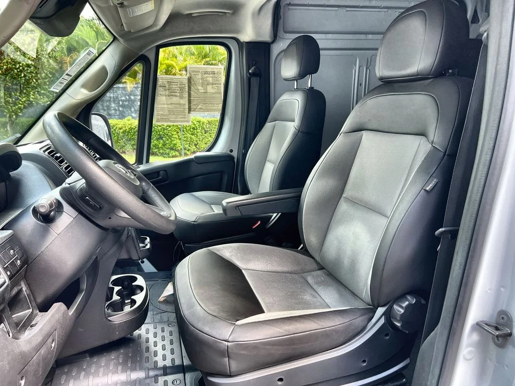 Used 2025 White Ram High Roof image 13
