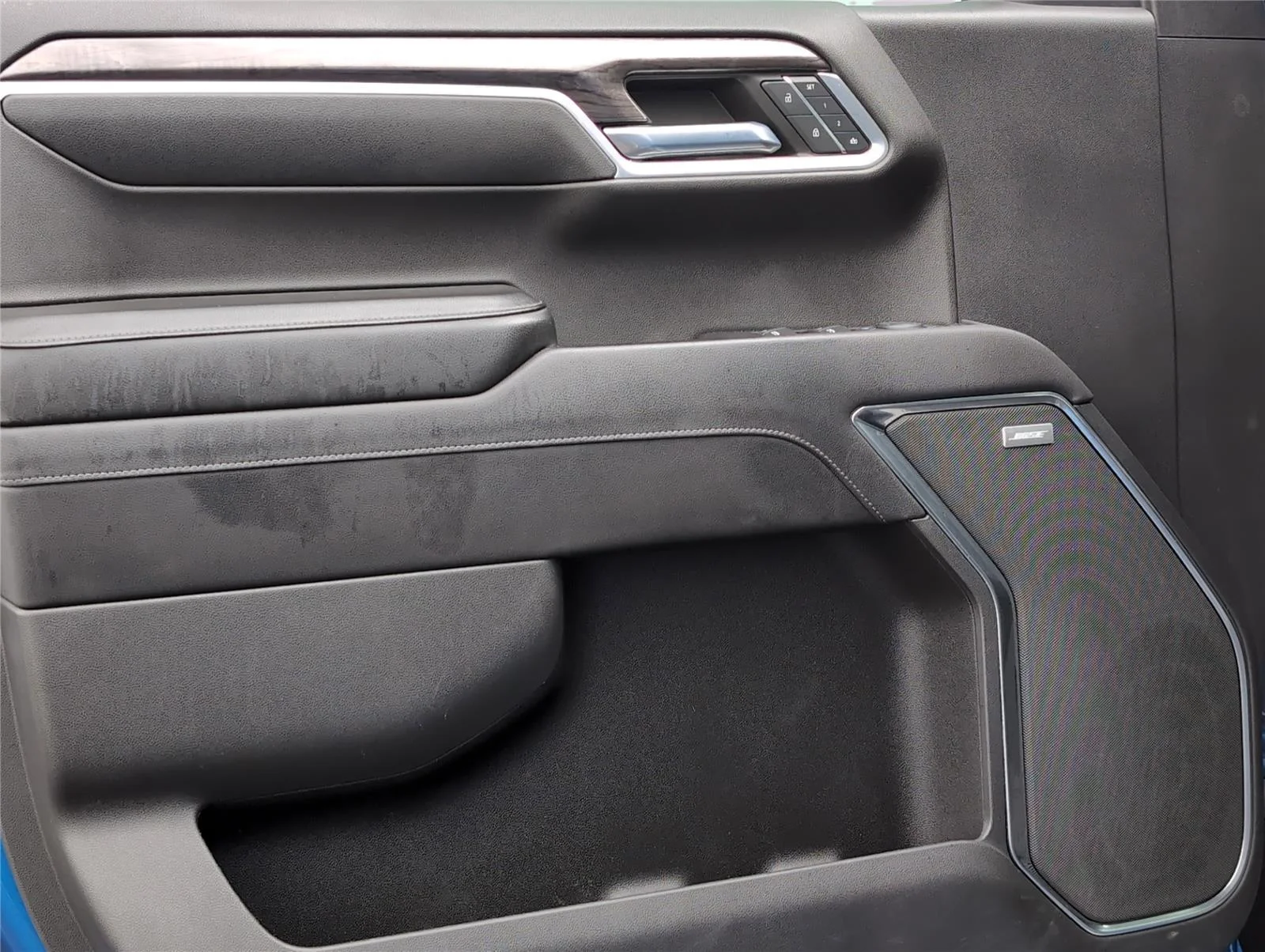 Used 2022 Glacier Blue Metallic Chevrolet LTZ image 14