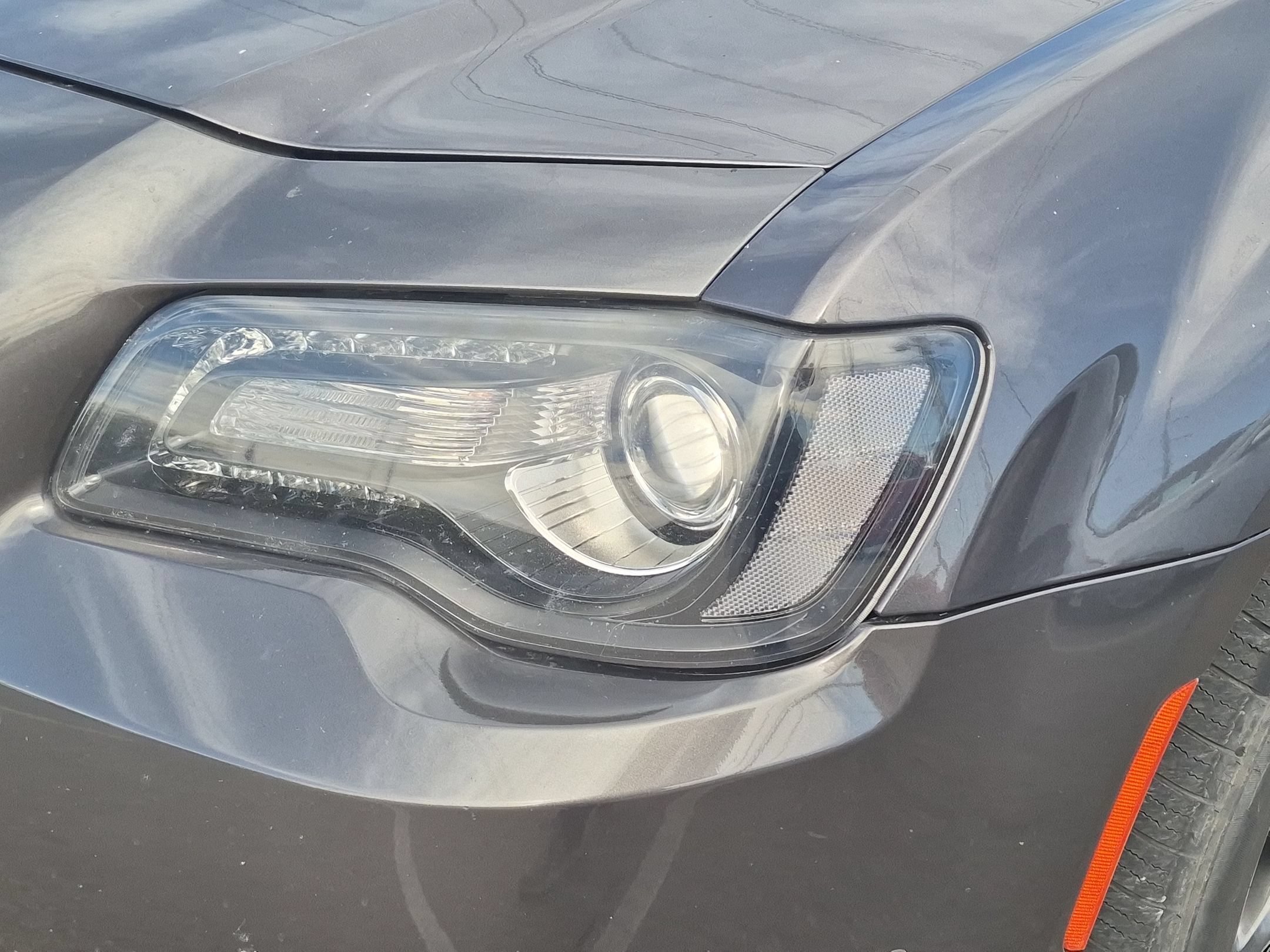 Used 2016 Granite Crystal Metallic Clearcoat Chrysler 300S image 10