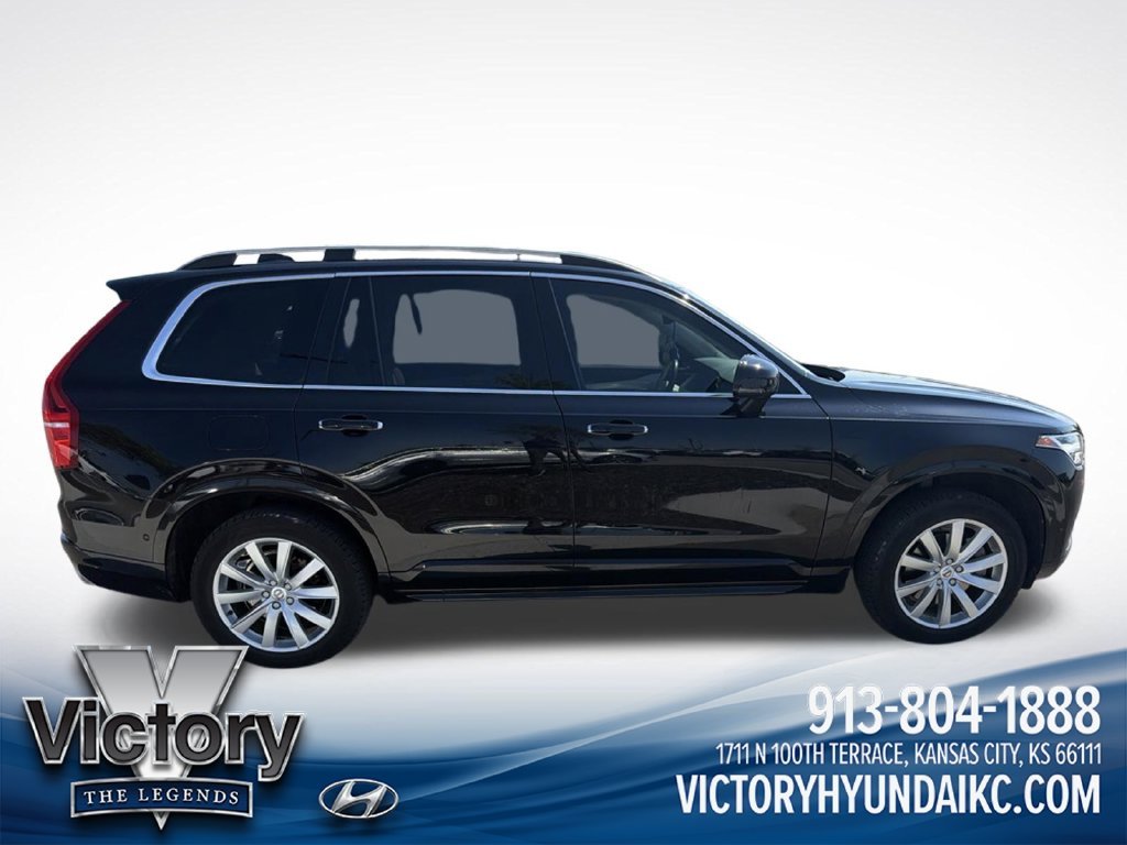 Used 2017 Black Volvo T6 Momentum image 4
