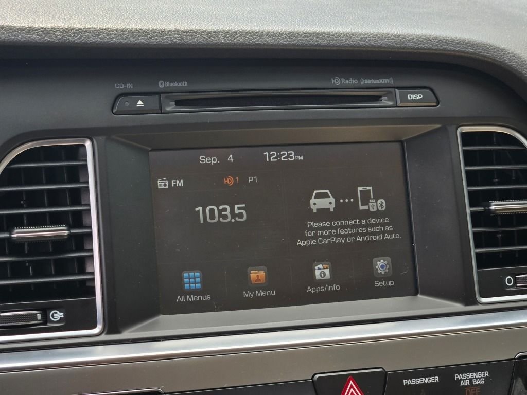 Used 2017 Phantom Black Hyundai SE image 22