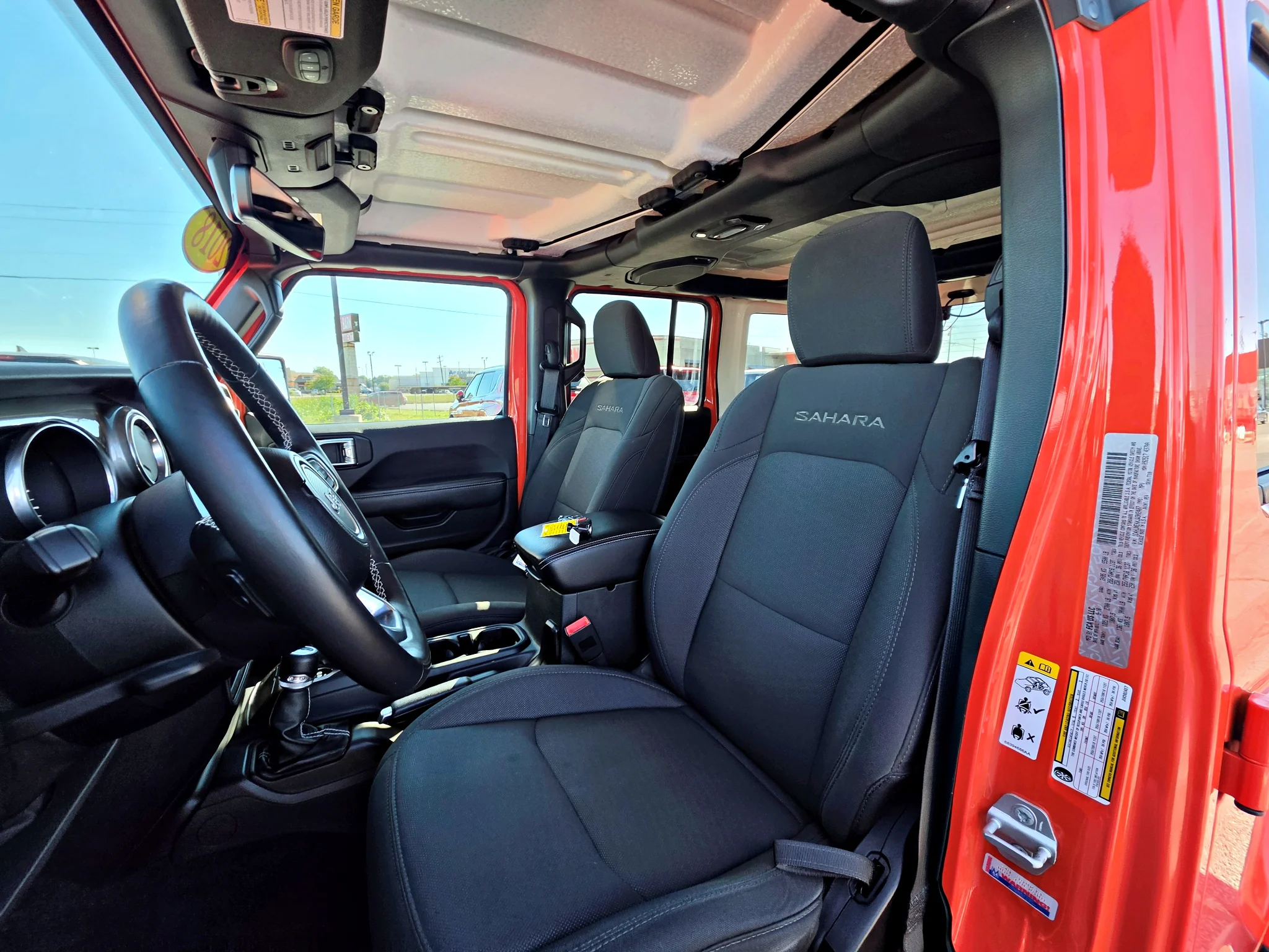 Used 2018 Punkn Metallic Clearcoat Jeep Sahara image 23