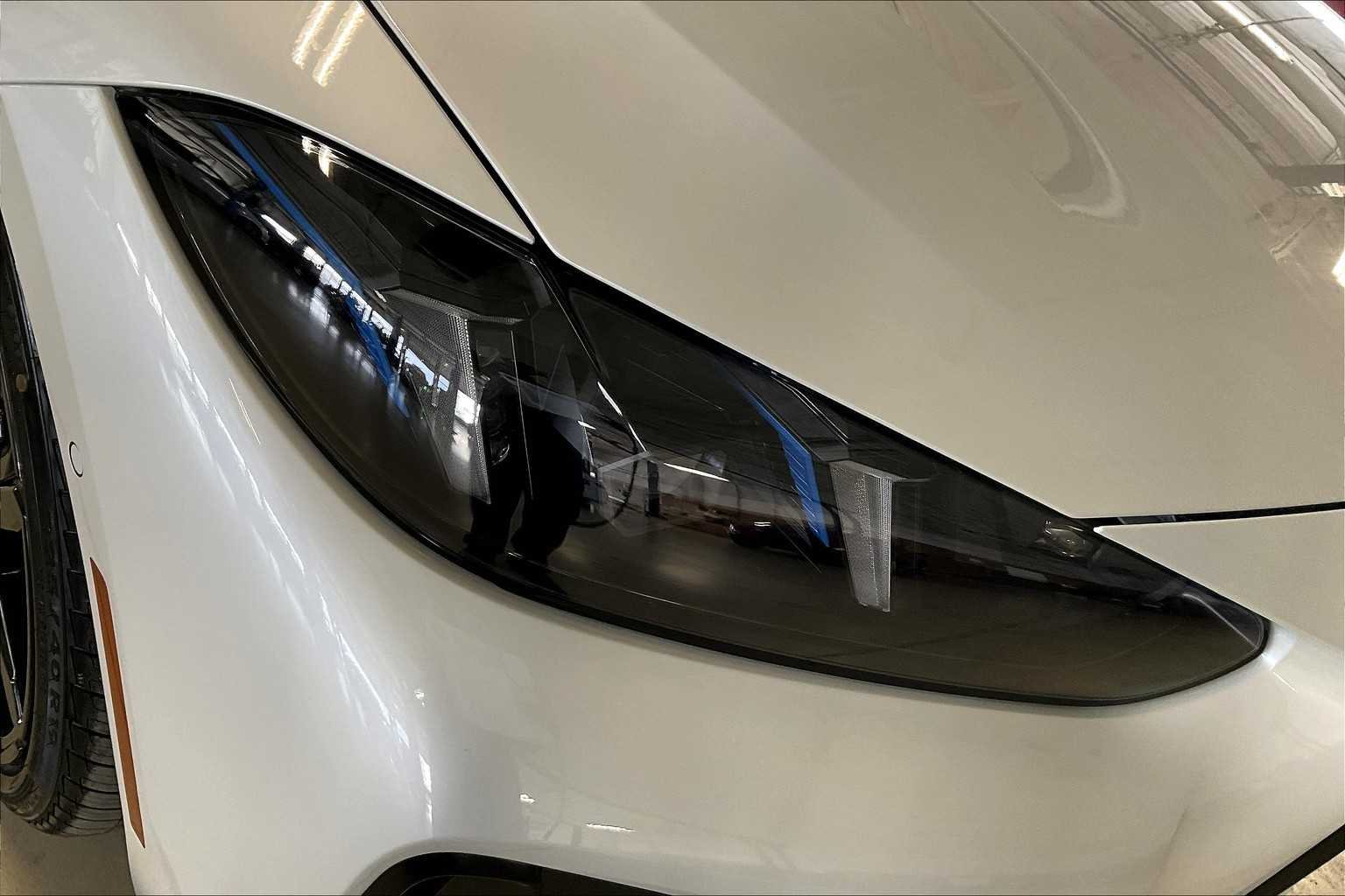 Used 2026 Mineral White Metallic BMW M440i xDrive image 13