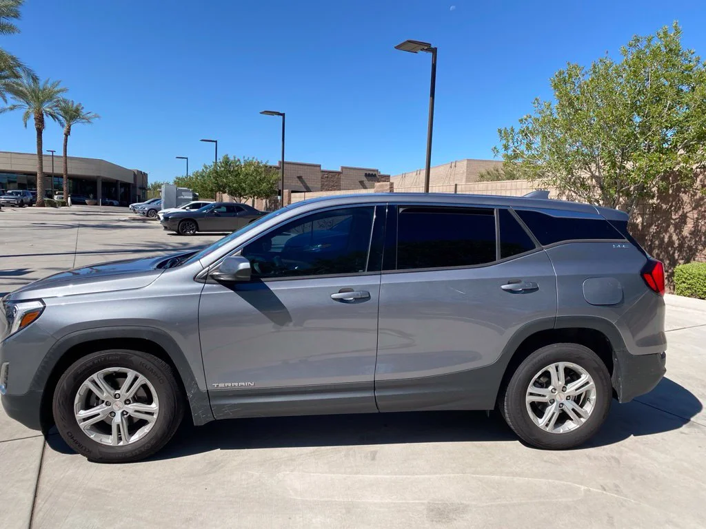 Used 2020 Gray GMC SLE image 3