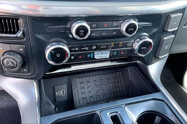 Used 2025 Blue Ford Lariat image 20