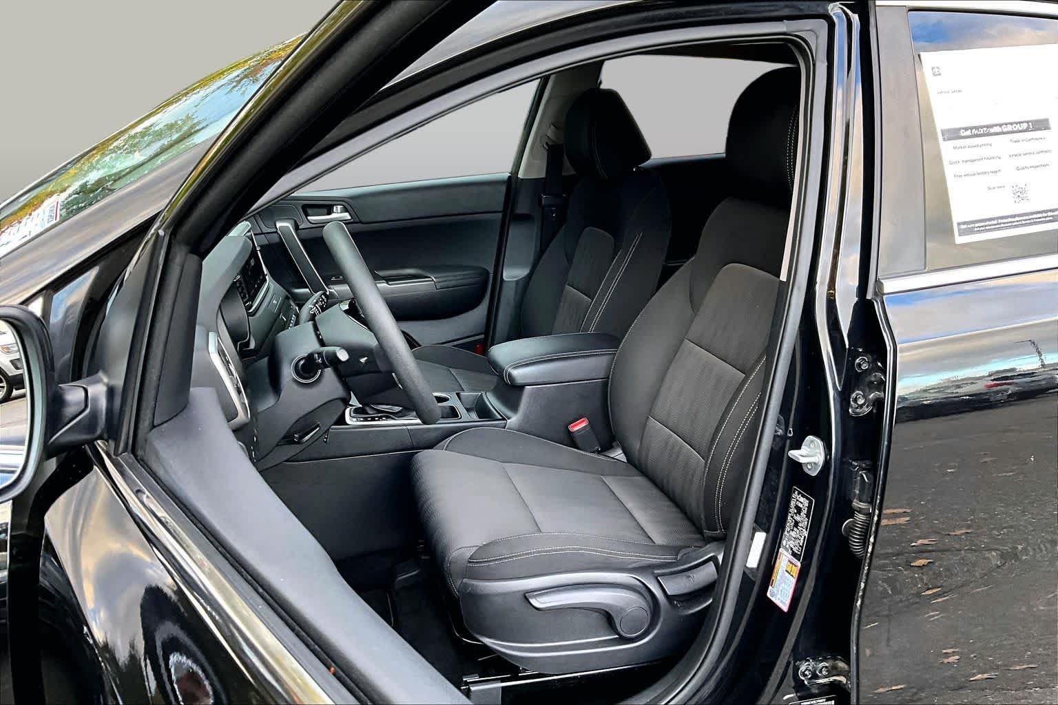 Used 2020 Black Cherry Pearl Kia LX image 9
