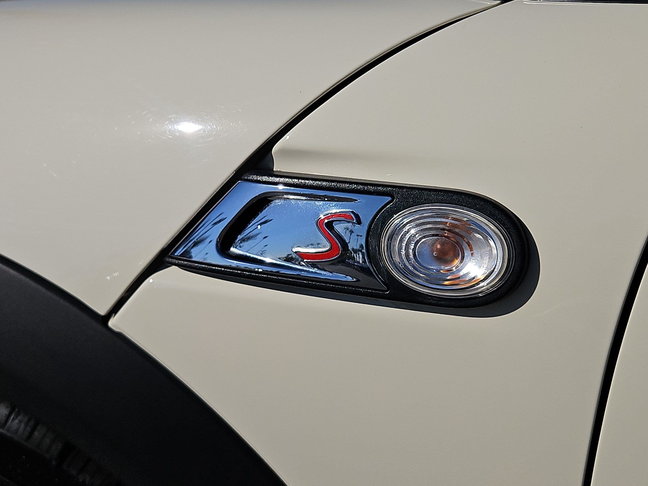 Used 2014 Pepper White MINI S image 22