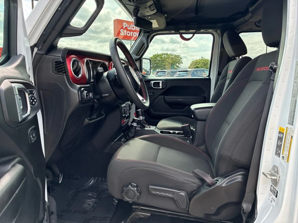 Used 2023 White Jeep Rubicon image 10