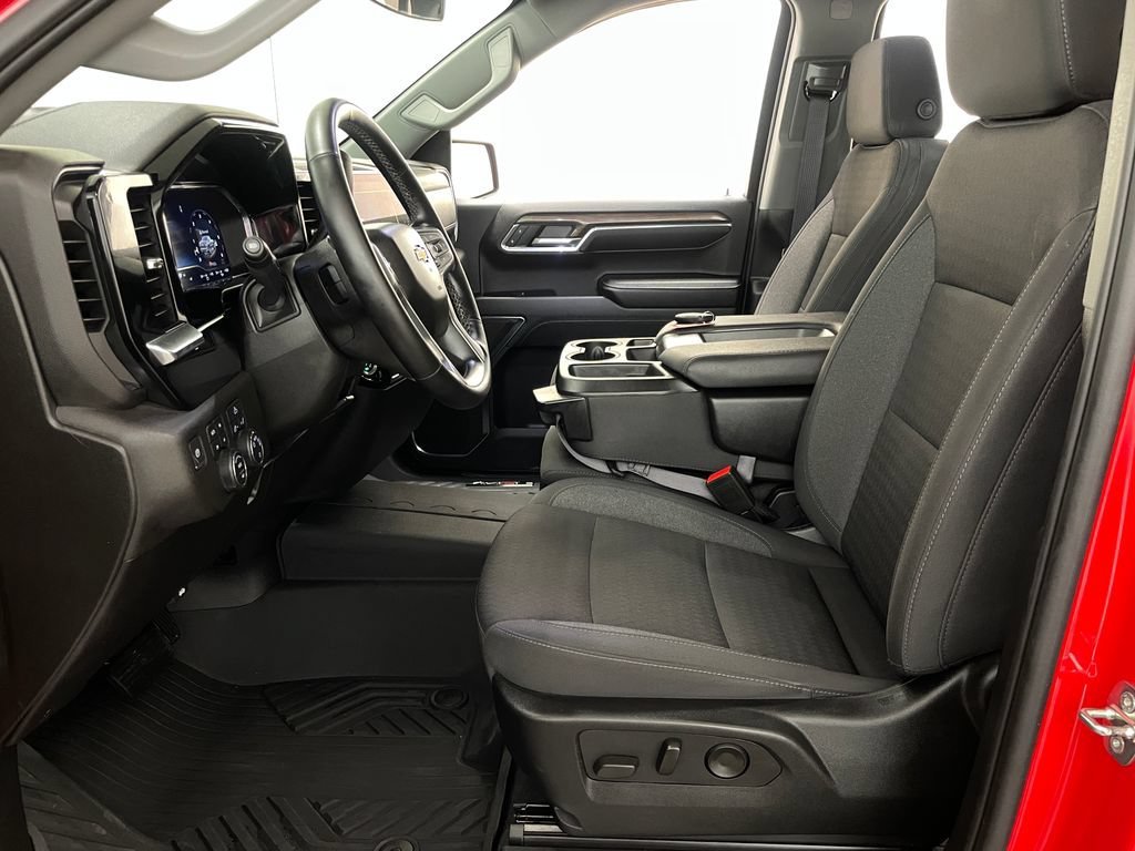 2024 Chevrolet Silverado 1500 LT - Photo 7