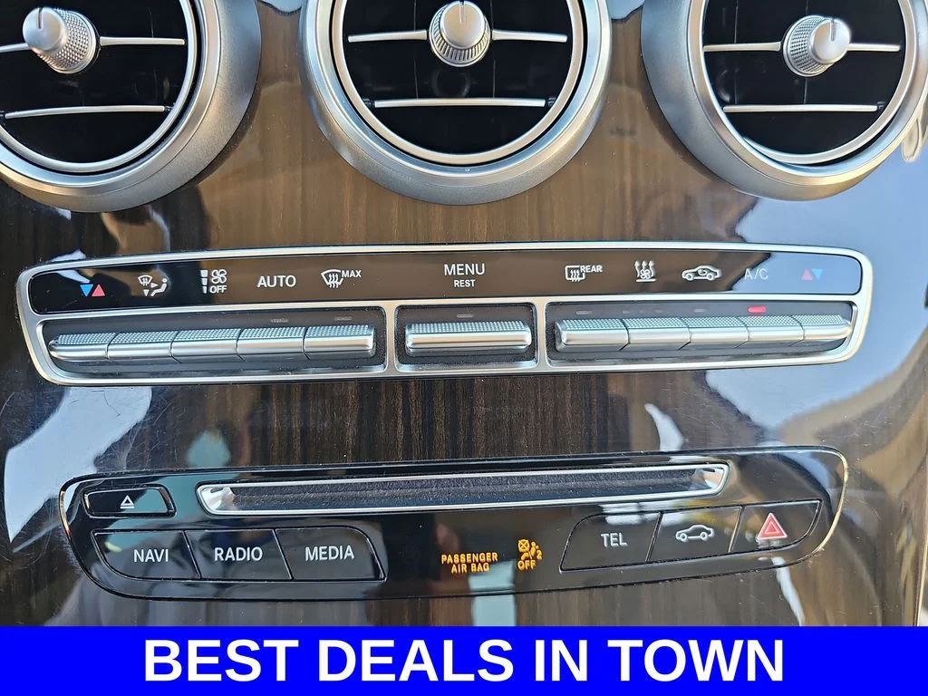 Used 2019 Black Mercedes-Benz GLC 350e image 21