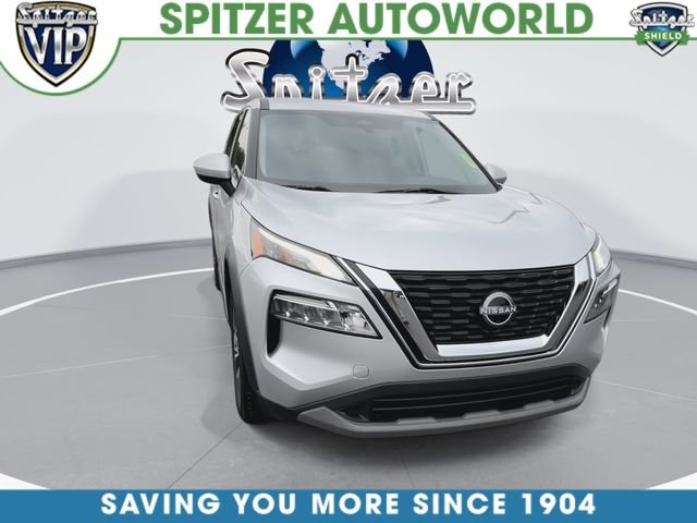 Used 2023 Silver Nissan SV image 3