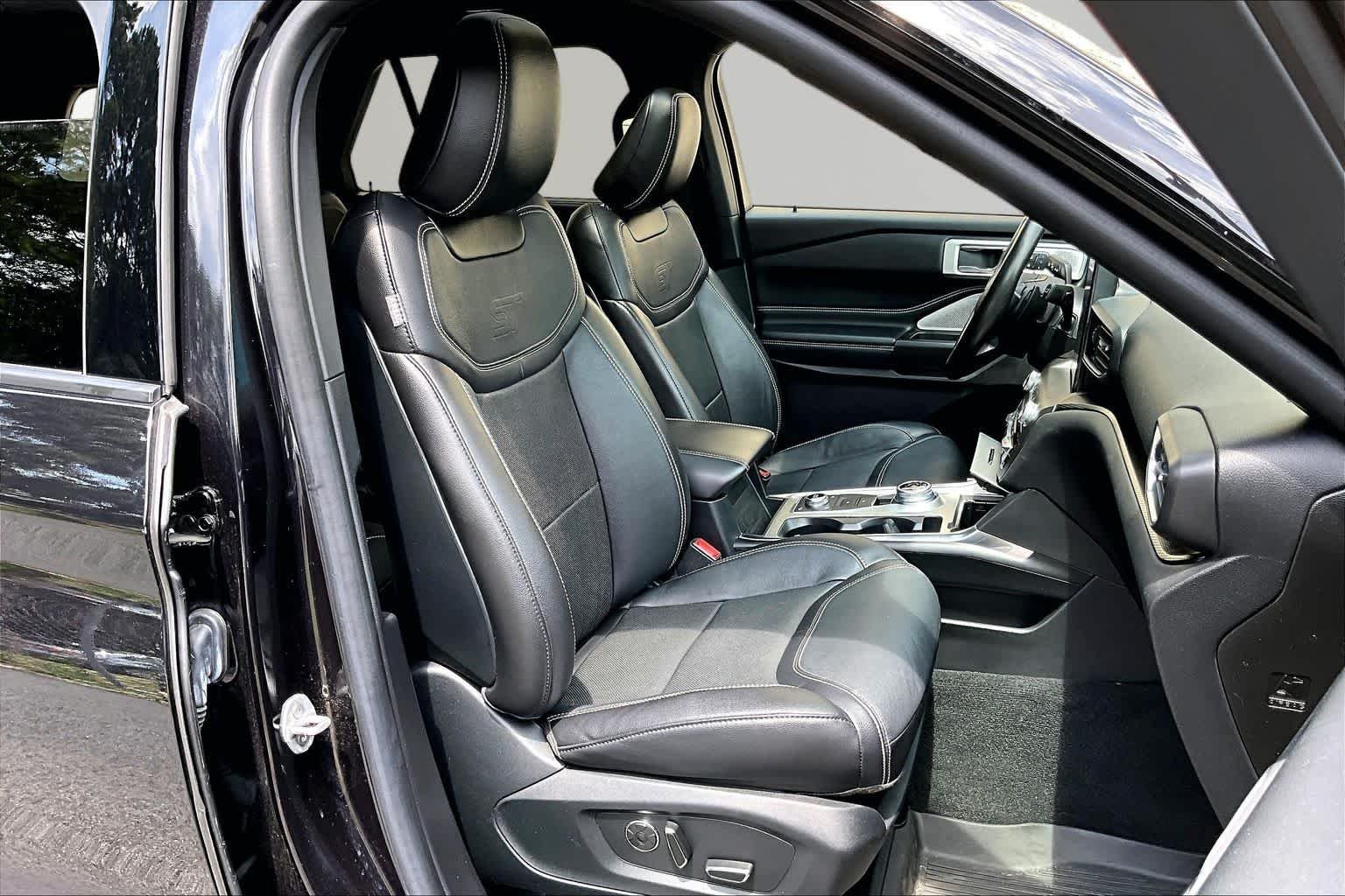 Used 2020 Agate Black Metallic Ford ST image 16