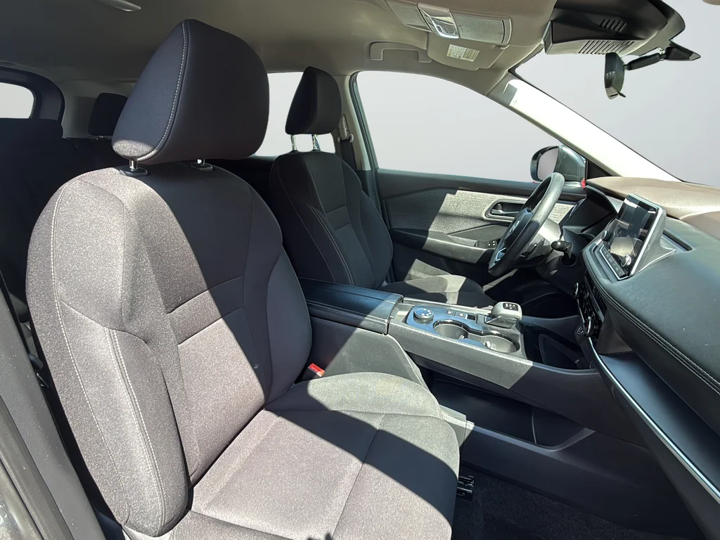 Used 2023 Gray Nissan S image 28