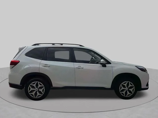Used 2024 Crystal White Pearl Subaru Premium image 7