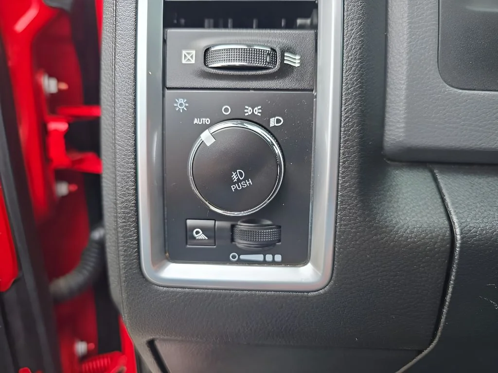 Used 2018 Red Ram SLT image 37
