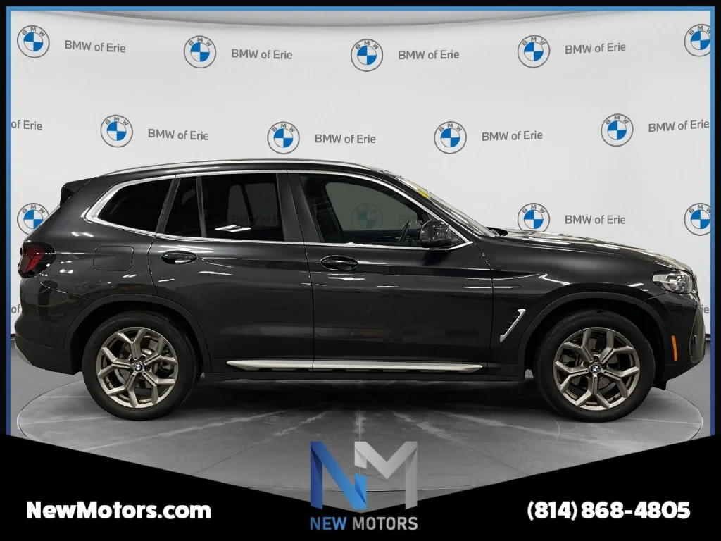 Used 2023 Dark Graphite BMW xDrive30i image 6