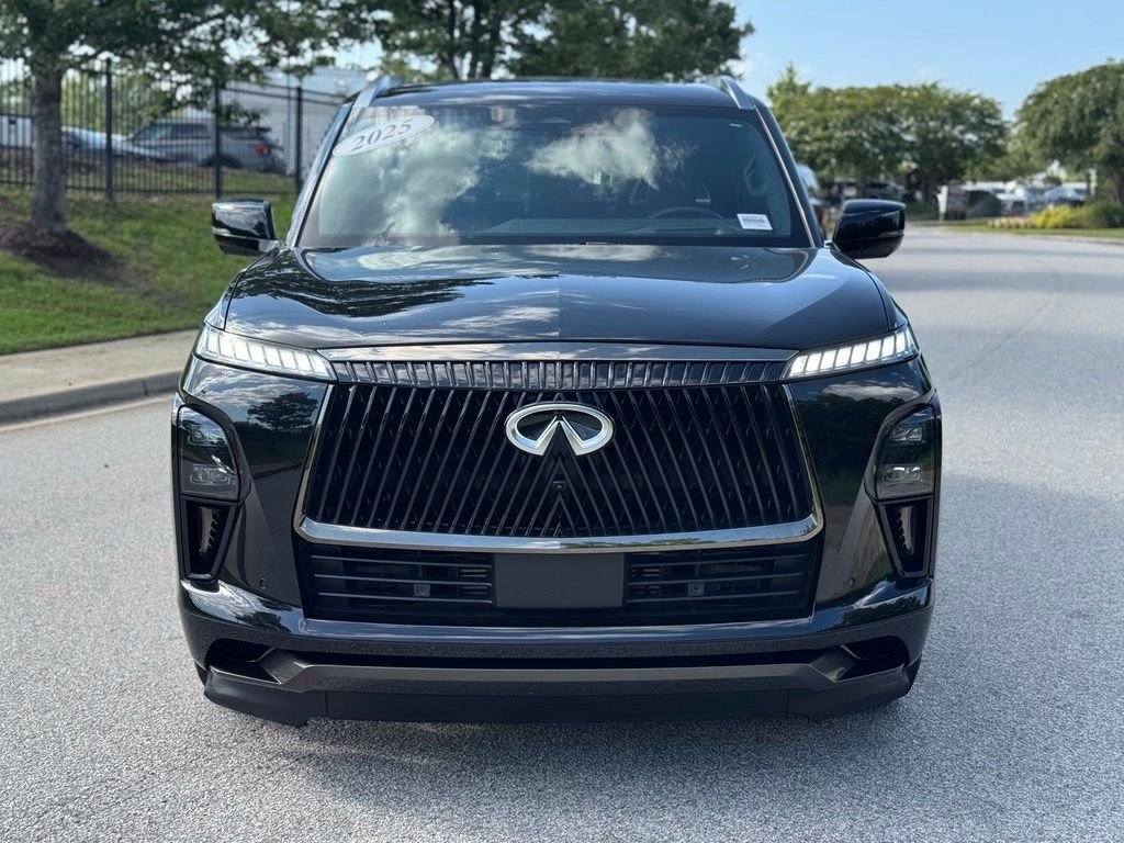 Used 2025 Black INFINITI AUTOGRAPH image 10