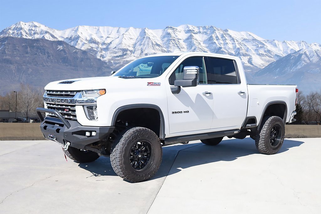2020 Chevrolet Silverado 3500HD LTZ photo 2