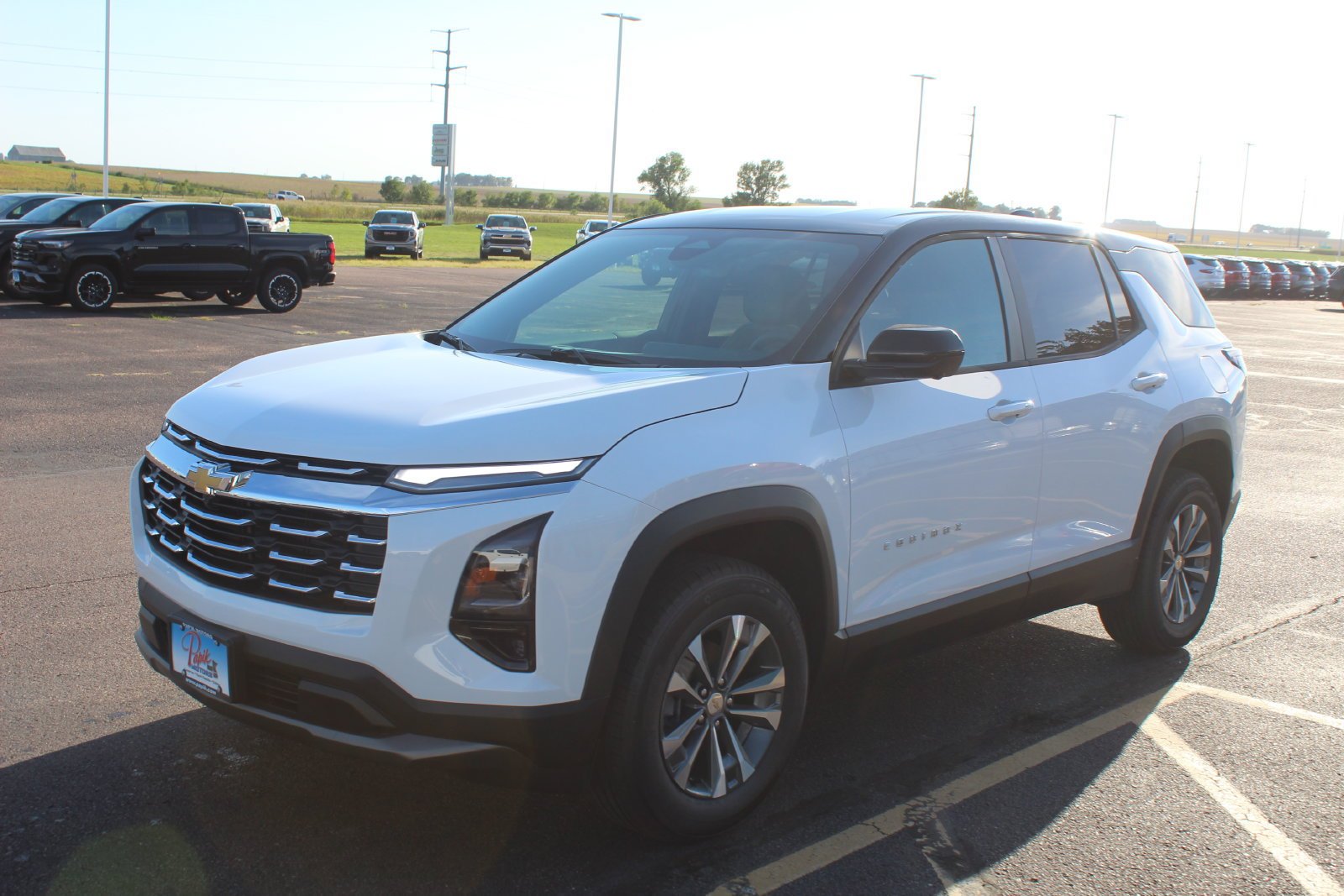 2027 Chevrolet Equinox LT - Photo 5