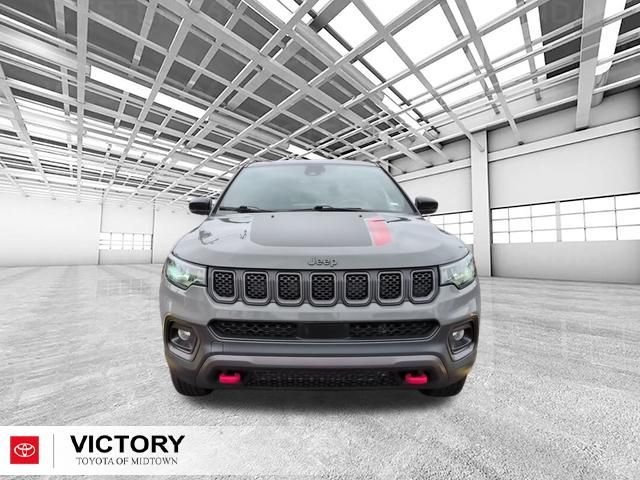 Used 2024 Gray Jeep Trailhawk image 9