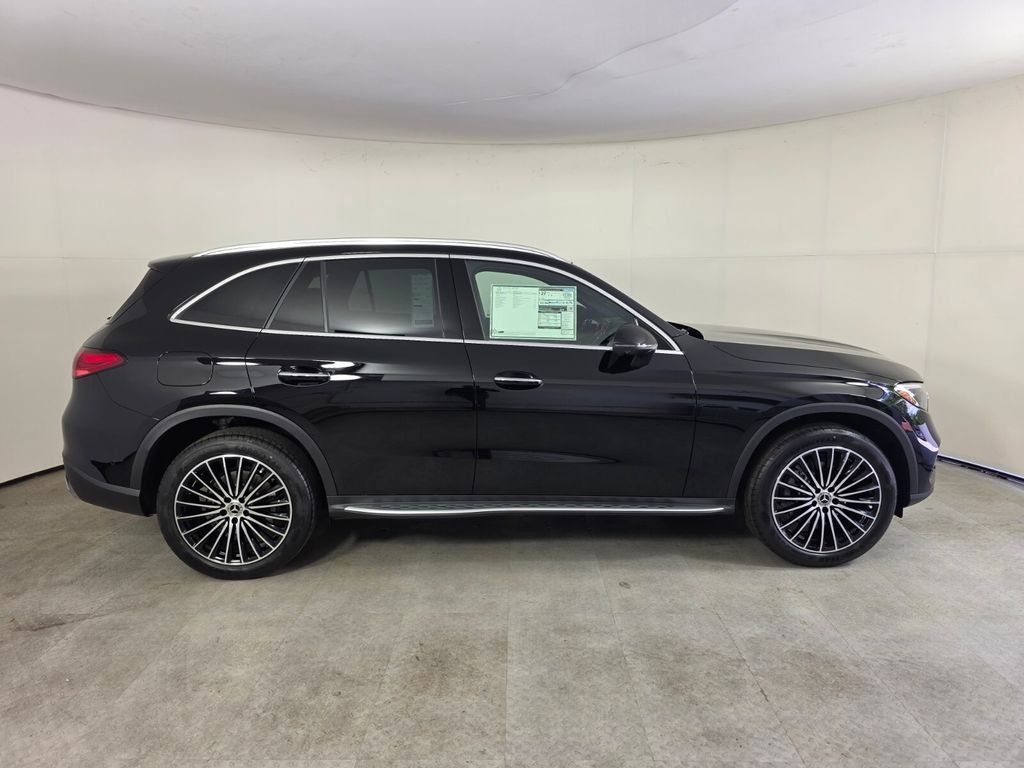 New 2026 Black Mercedes-Benz GLC 300 image 3
