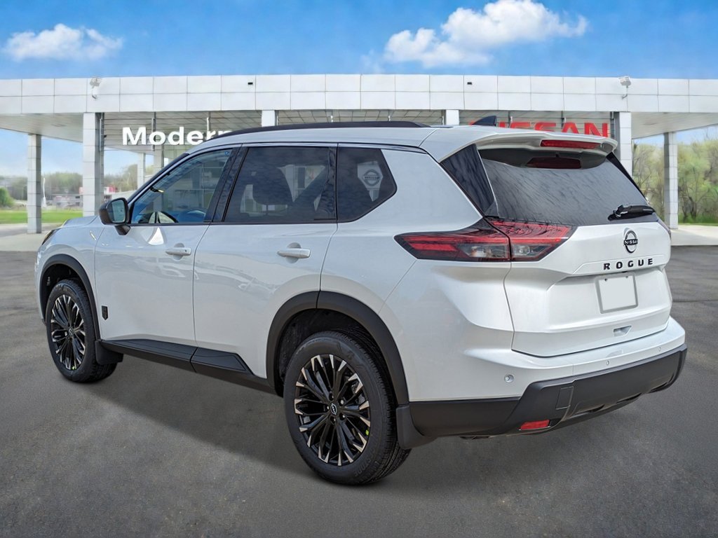 New 2026 Everest White Pearl TriCoat Nissan Dark Armor™ image 3