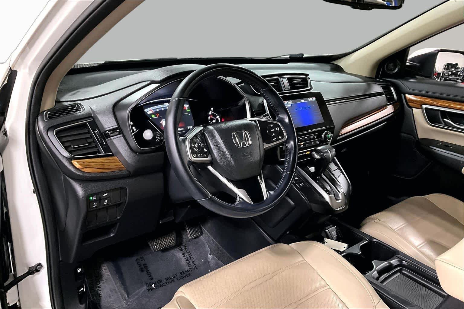 Used 2018 White Diamond Pearl Honda EX-L image 18