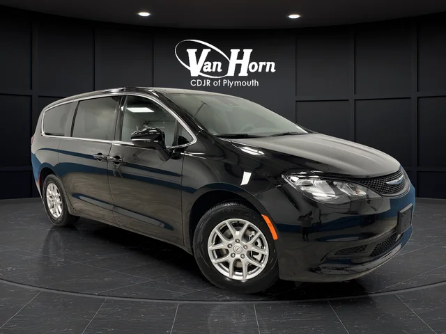 New 2026 Diamond Black Crystal Pearl-Coat Exterior Paint Chrysler LX image 1