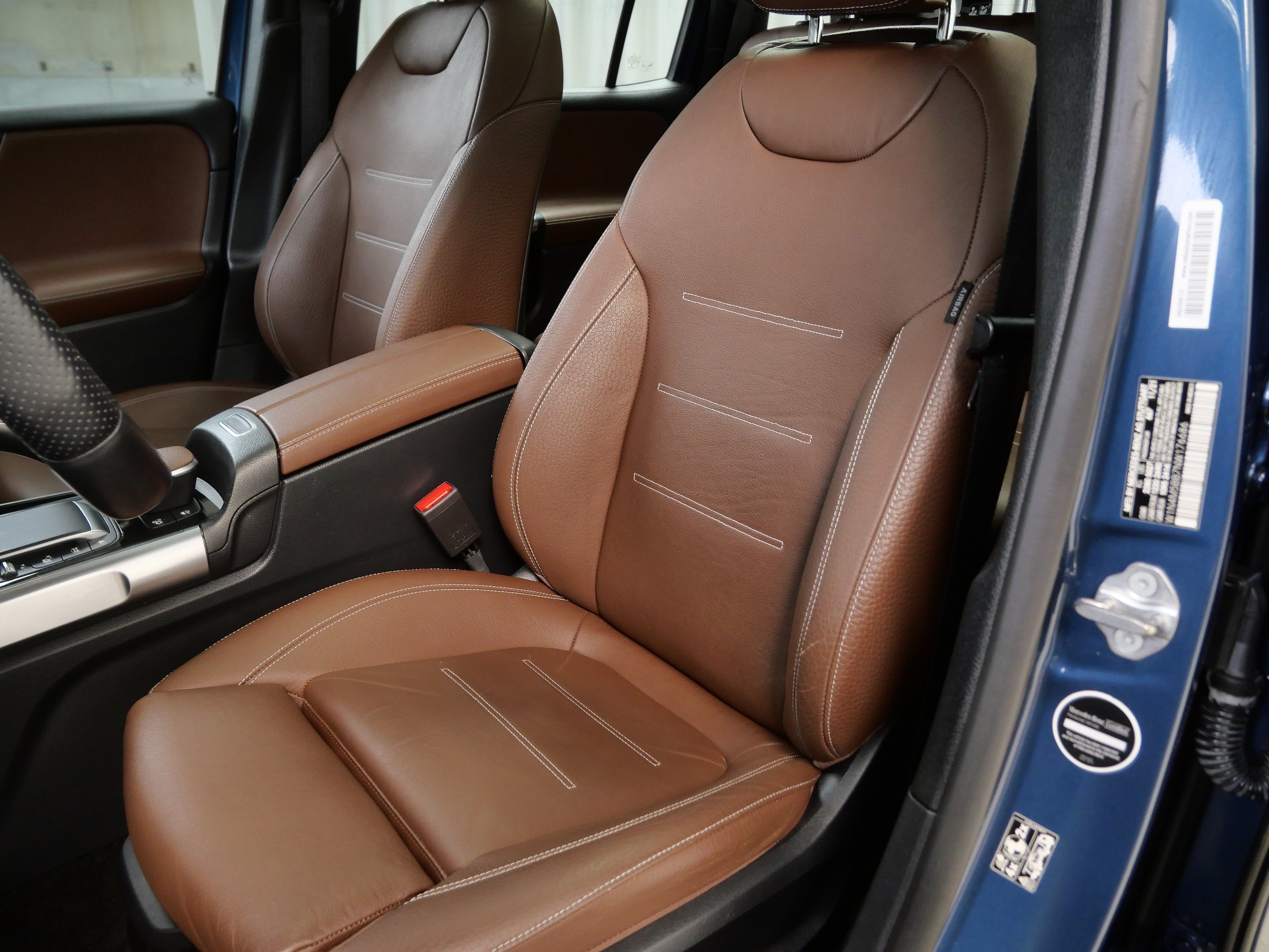 Used 2022 Denim Blue Metallic Mercedes-Benz AMG® GLB 35 image 3