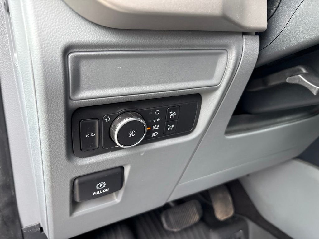 Used 2021 White Ford XLT image 16