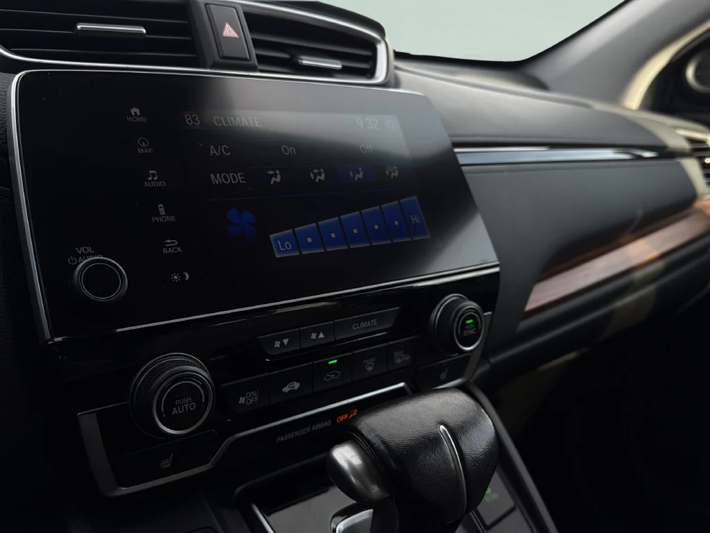 Used 2017 Silver Honda Touring image 18