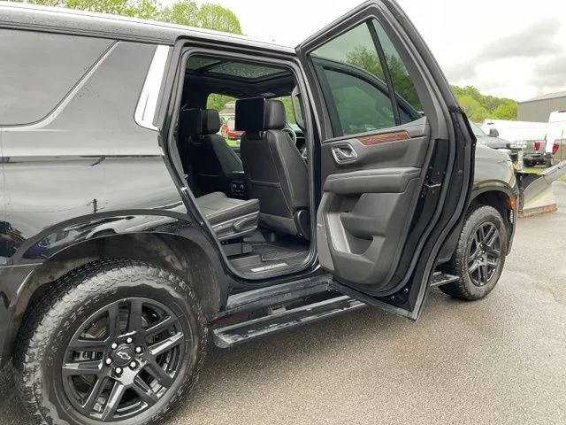 Used 2022 Black Chevrolet High Country image 45