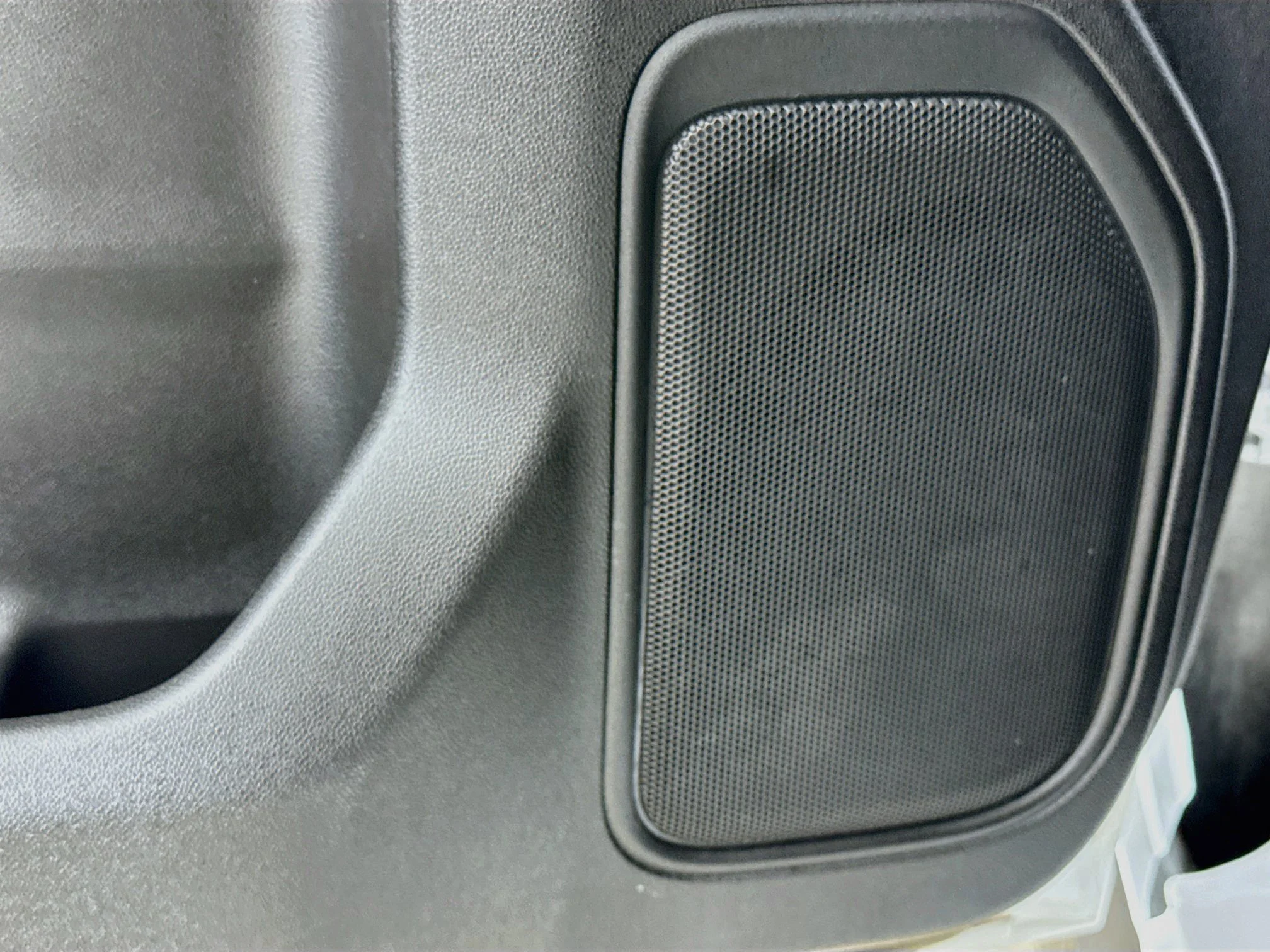 Used 2022 SUMMIT WHITE Chevrolet Custom image 20