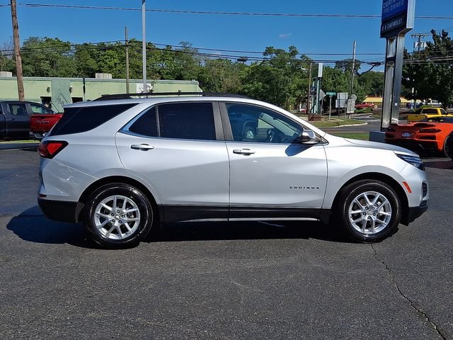Used 2022 SILVER ICE METALLIC Chevrolet LT image 8