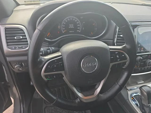 Used 2021 Gray Jeep Laredo X image 16