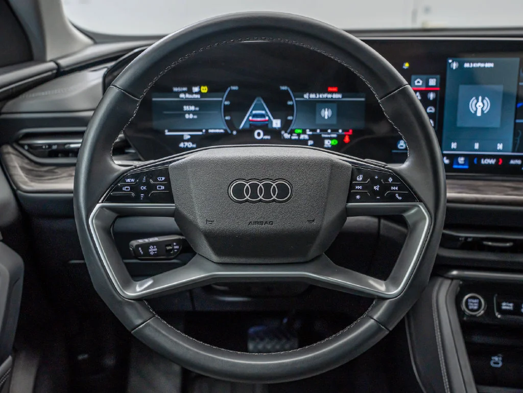 Used 2025 Mythos Black Metallic Audi 2.0T Premium Plus image 41