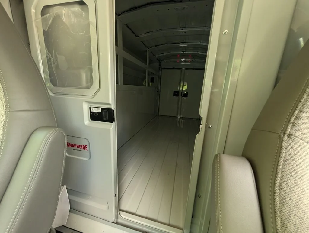 New 2026 Summit White Chevrolet 1WT image 17