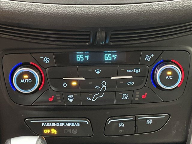 Used 2019 White Platinum Metallic Tri-Coat Ford SEL image 20