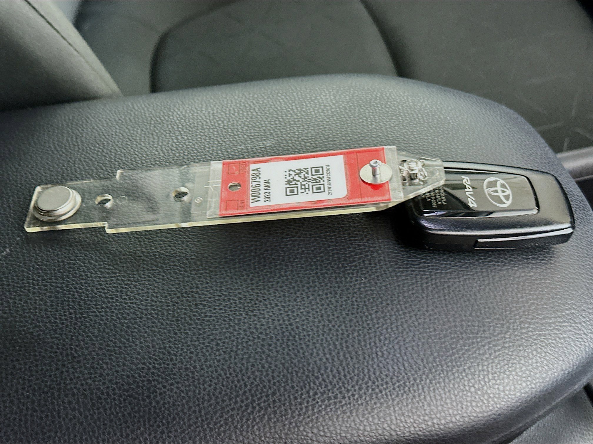 Used 2023 Magnetic Gray Metallic Toyota XLE image 33