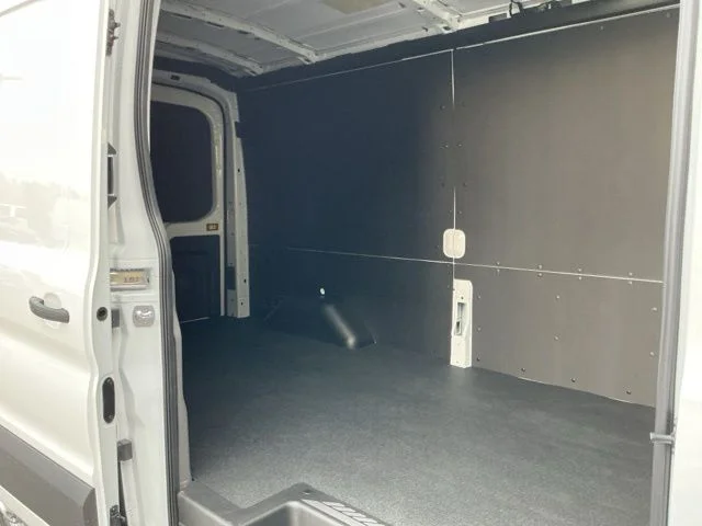 New 2026 Oxford White Ford Base image 8