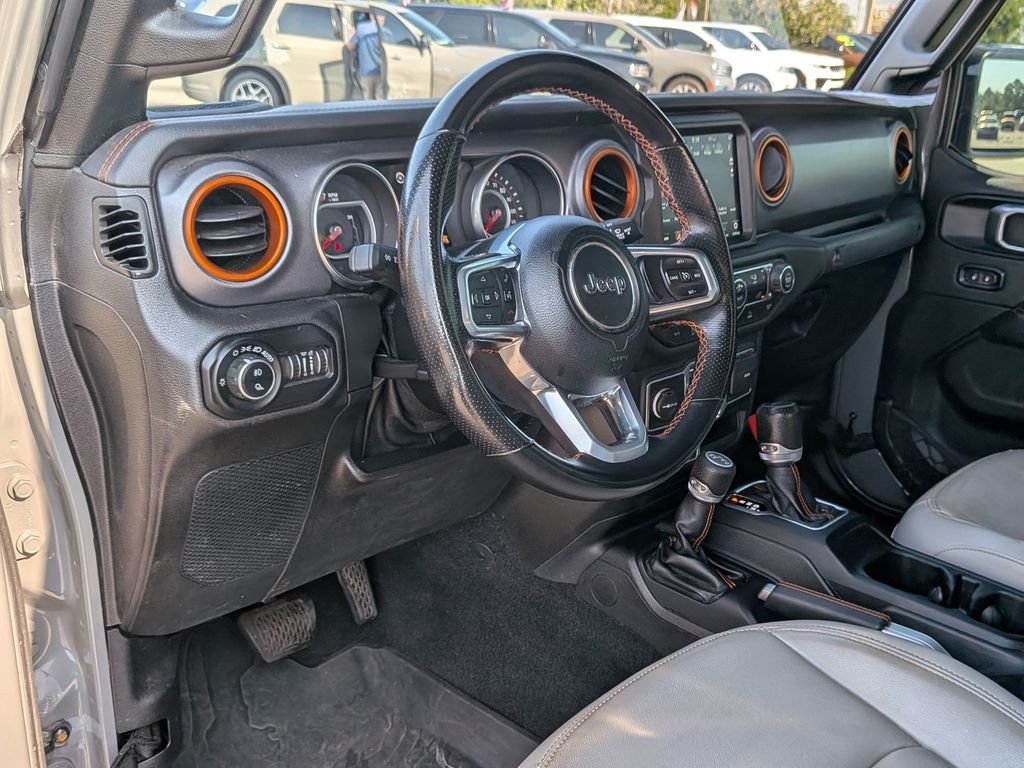 Used 2021 Gray Jeep Mojave image 34