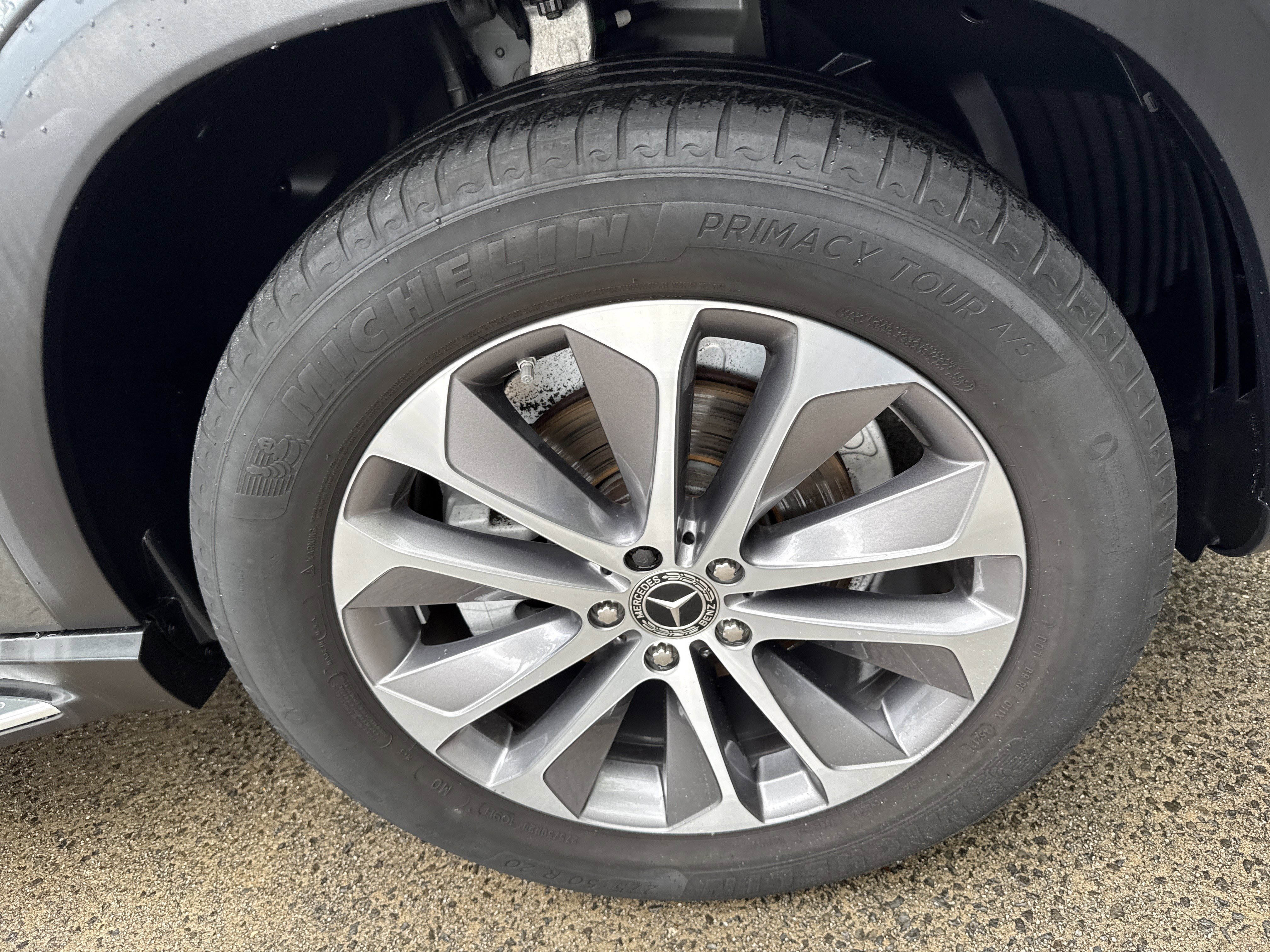 Used 2022 Gray Mercedes-Benz GLE 350 image 12
