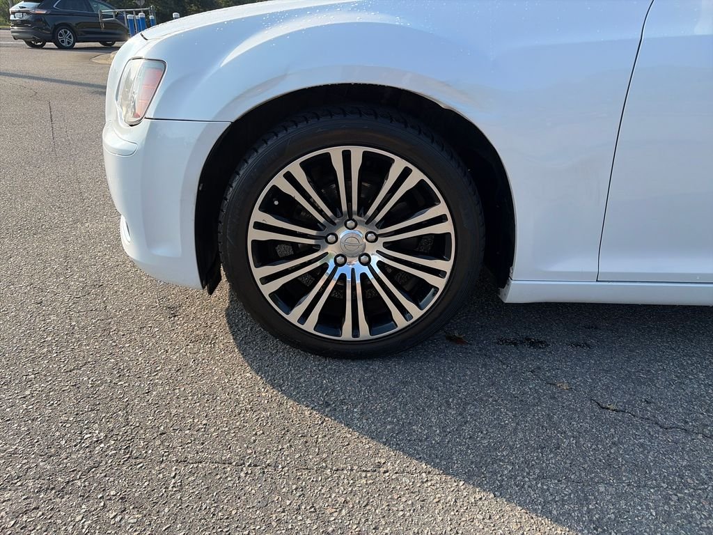 Used 2014 Ivory Chrysler S image 19