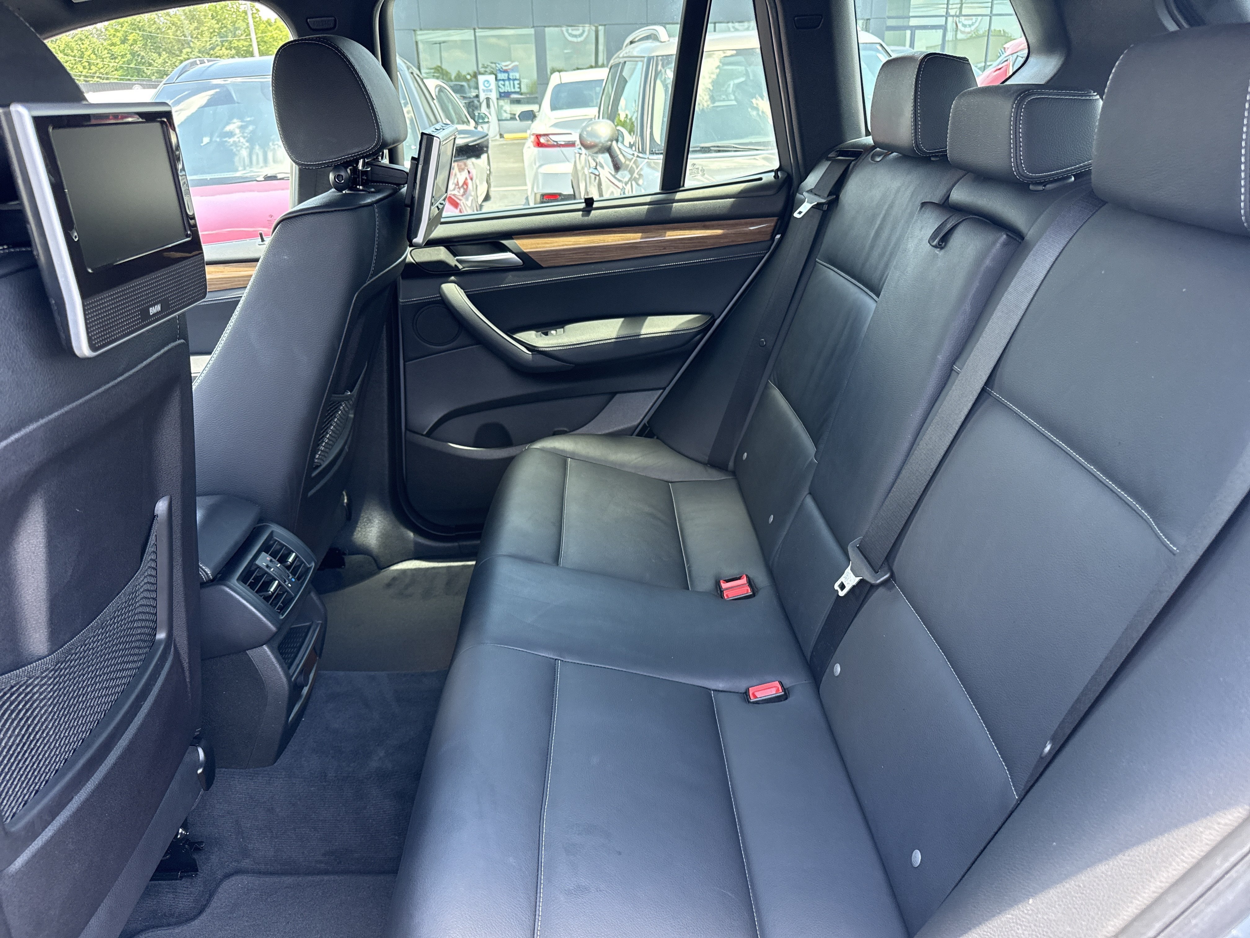 Used 2013 Blue Water Metallic BMW xDrive28i AWD image 6